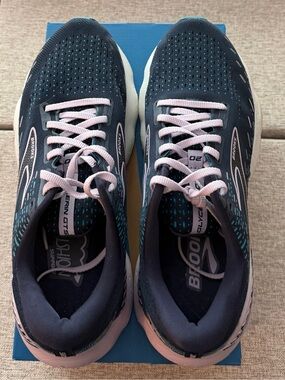 Brooks Glycerin GTS Women's Running Shoes - Navy and Light Pink